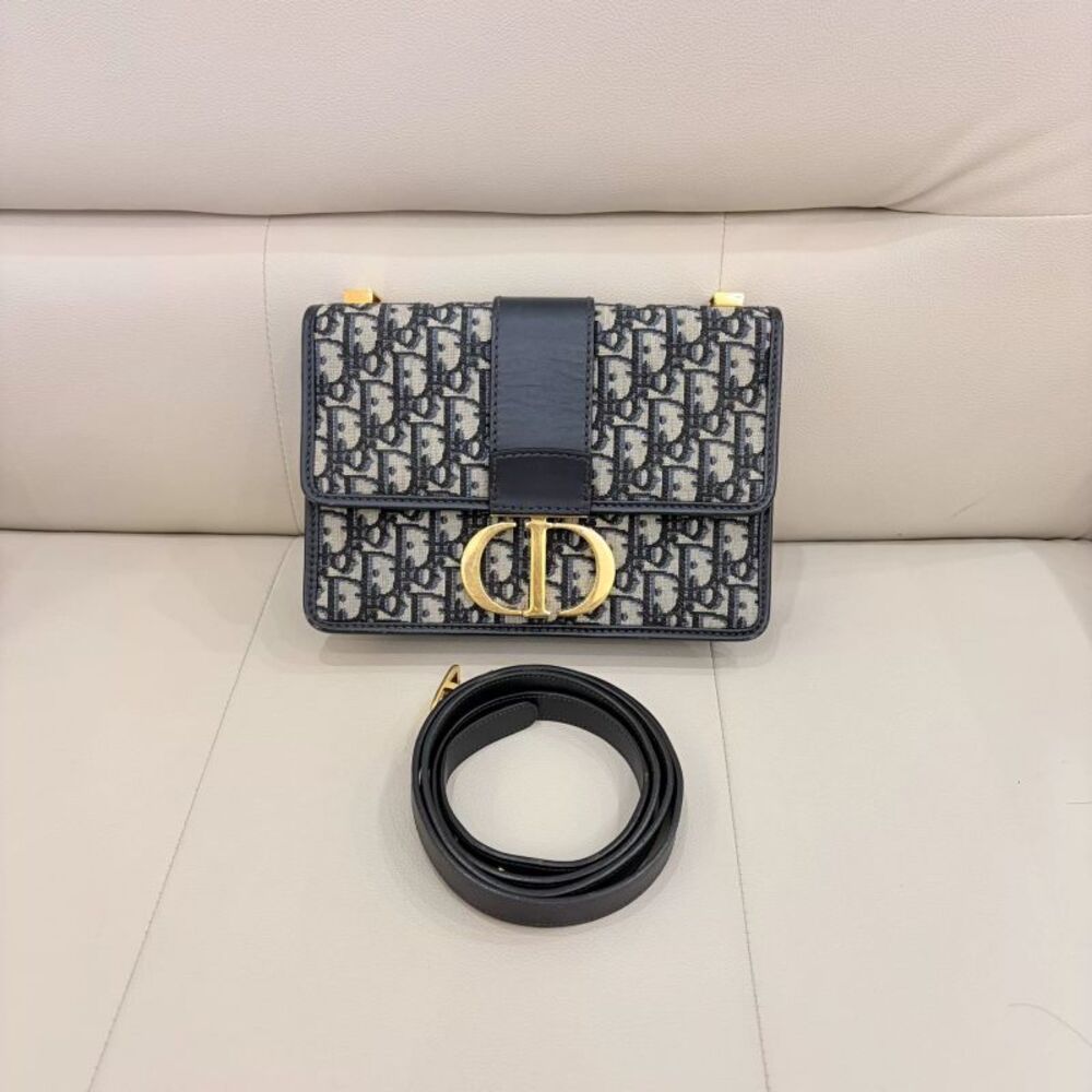 Dior Women Pre-Loved Bag Very Good Condition